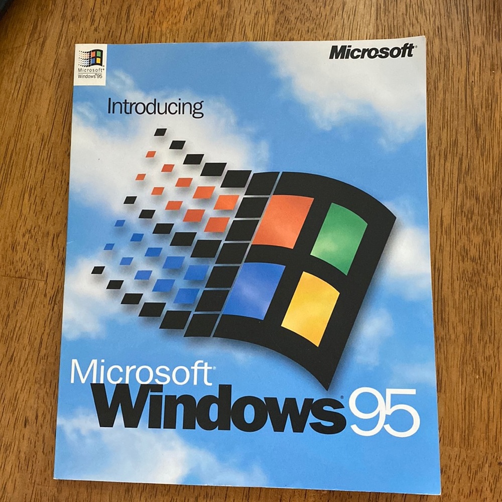 Vintage Microsoft Windows 95 booklet